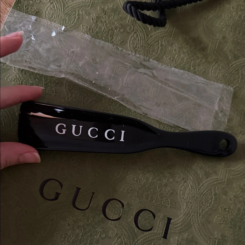 Gucci Glossy Black Shoe Horn! New! - Picture 1 of 1